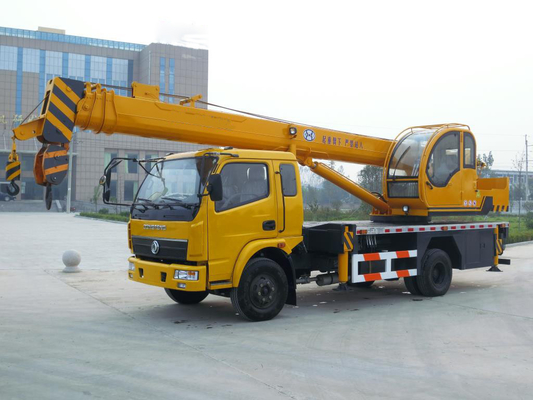 붐 QY25K5D XM 25Ton 트럭 크레인을 삽입하는 이동 크레인